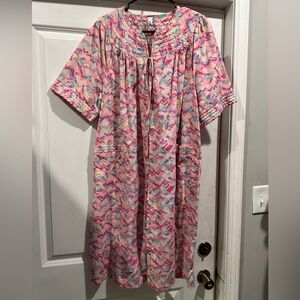 PINK Pastel Geometric Sleeping Gown/ Get ready with me gown.